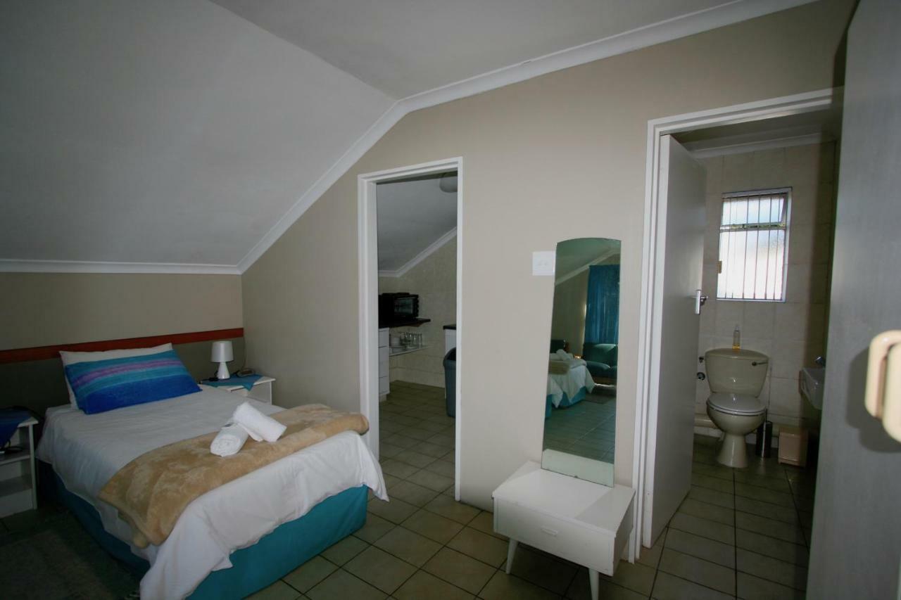 Clouds Guest House Durbanville Exterior foto