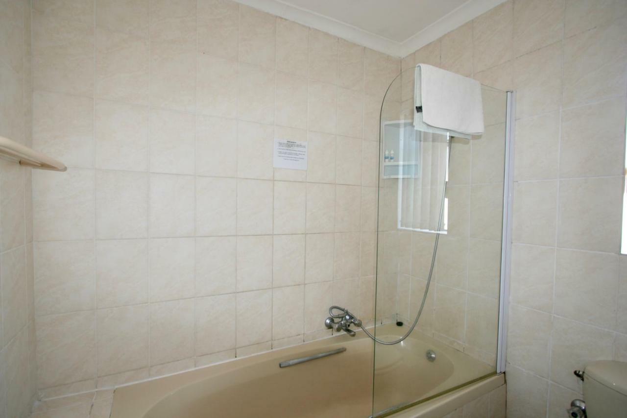 Clouds Guest House Durbanville Exterior foto