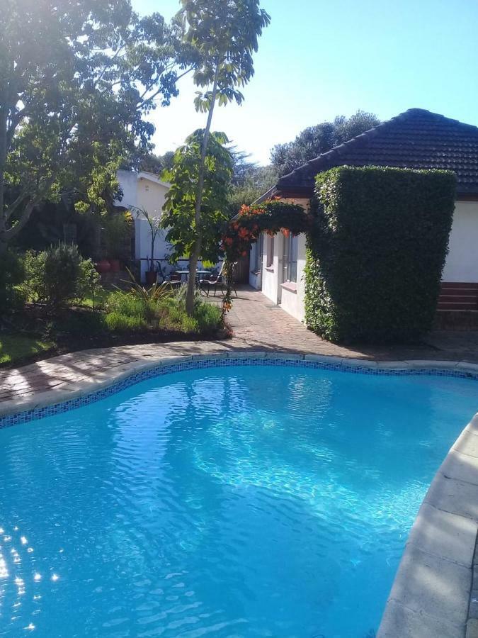 Clouds Guest House Durbanville Exterior foto