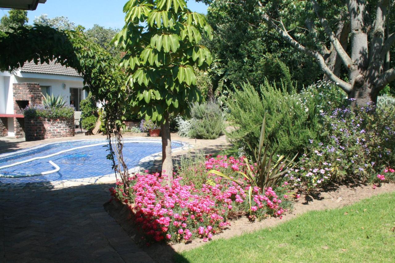 Clouds Guest House Durbanville Exterior foto